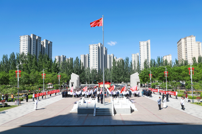 我院與市城管執(zhí)法局聯(lián)合舉辦城市節(jié)水宣傳周啟動(dòng)儀式