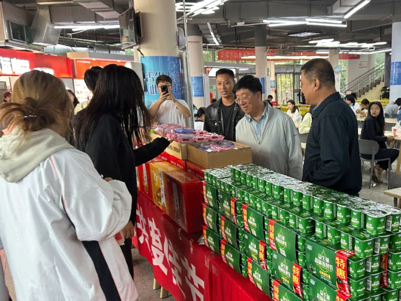 情暖中秋 愛滿校園 | 學院為廣大學子送月餅傳祝福