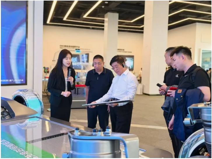 黨委書記馮印濤率隊赴比亞迪深圳總部參觀考察