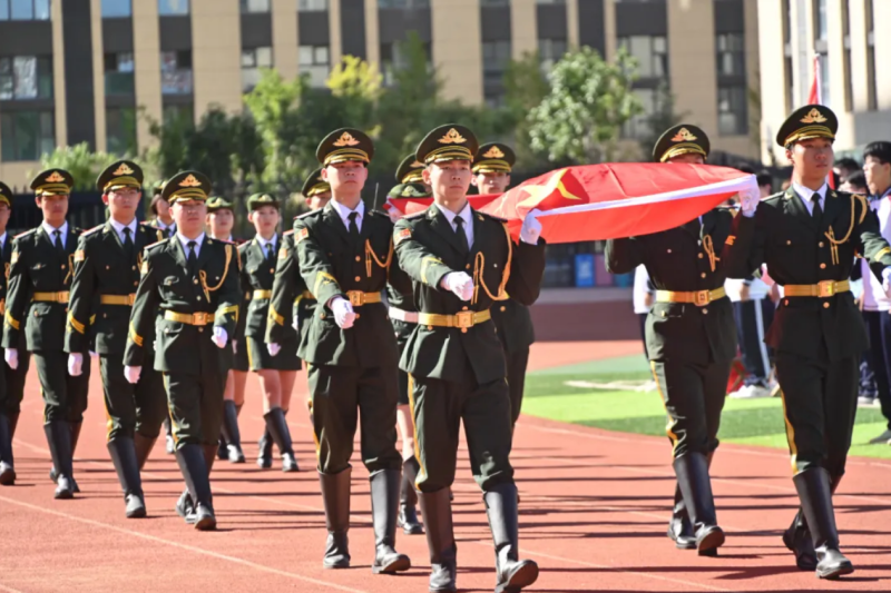 新聞速遞 | 學(xué)院舉行2025級(jí)新生開學(xué)典禮暨軍訓(xùn)動(dòng)員大會(huì)