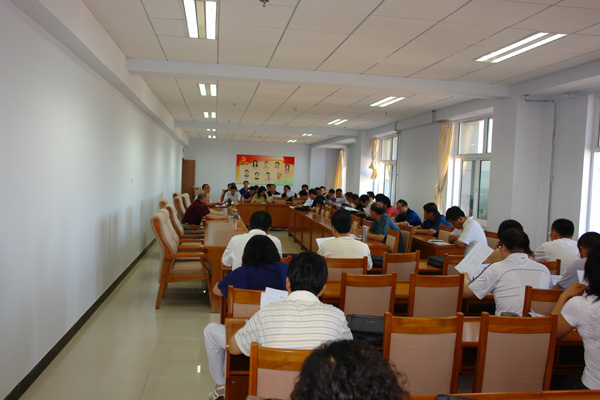 學(xué)院中層以上干部暑期學(xué)習(xí)班開班