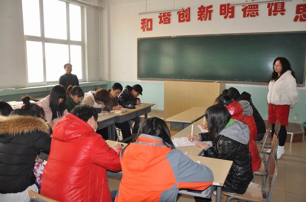 應用外語系積極開展校園安全教育系列活動