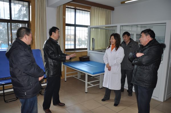 學(xué)院師生就醫(yī)環(huán)境得到改善