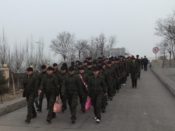 學(xué)院新疆培養(yǎng)班學(xué)員參觀張家口市國有大型企業(yè)