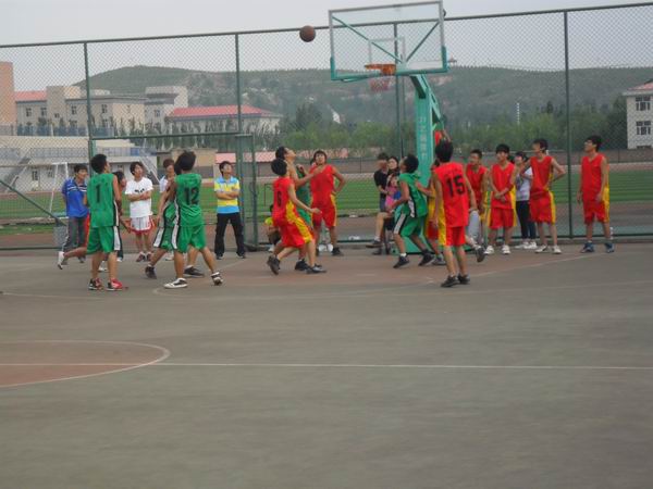 信息工程系男籃勇奪學院籃球聯賽總冠軍