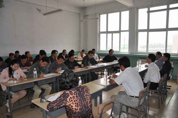 學(xué)院召開新學(xué)期第一次調(diào)度會(huì)