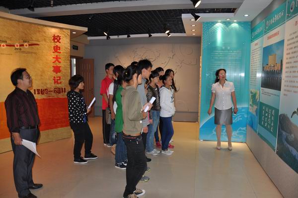 應(yīng)用外語系開展新生入學(xué)教育活動(dòng)