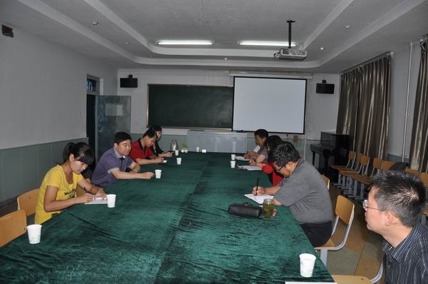 黨委副書記張樹敏到經濟管理系調研