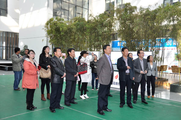 黨委書記胡煒一行赴東山產業集聚區參觀學習