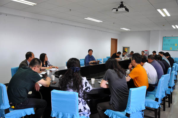 學院召開教育實踐活動第三次推進會暨述職測評大會