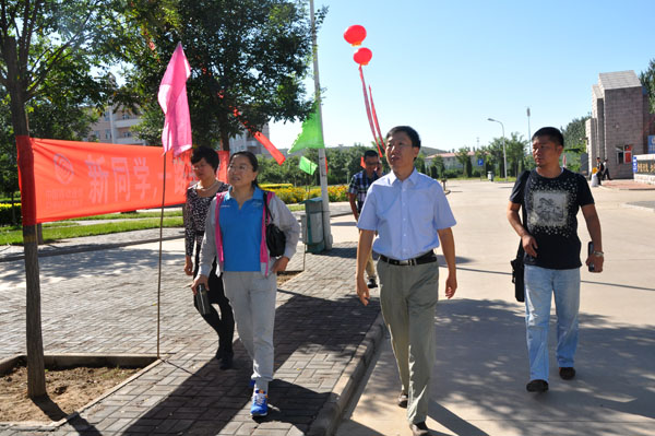 省檢查小組蒞臨我院檢查指導(dǎo)工作