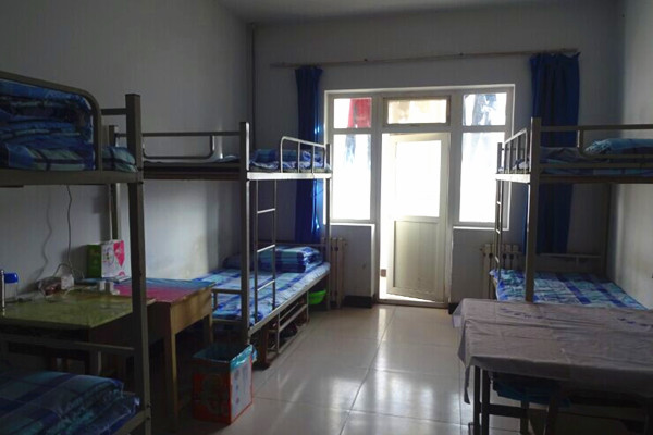 信息工程系開展“溫馨之家”宿舍評比系列活動