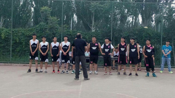 張家口市高校“校園足球”賽在我院拉開帷幕