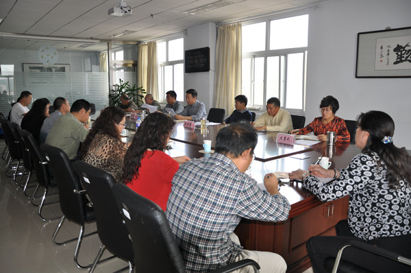 學院黨委中心組召開“三嚴三實”專題教育學習研討交流會