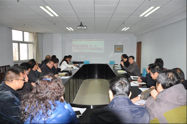 學院舉行學習黨的十八屆六中全會精神專題輔導