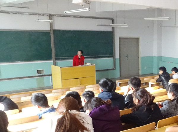 信息工程系輔導員量化管理工作取得初步成效