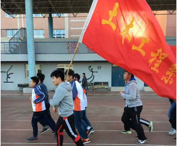 土木工程系開展“晨跑”活動