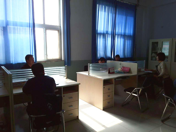 學院黨委書記胡煒等領導到所在黨支部講黨課