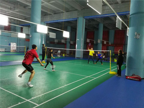 學(xué)院工會(huì)舉辦第七屆教職工羽毛球比賽