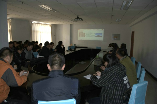 院長王立秋深入基層黨支部講黨課