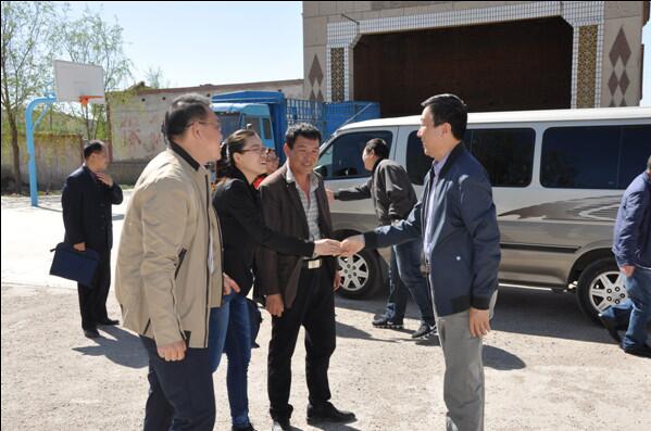 “創城”校園活動進行時：學院黨委書記胡煒慰問駐萬全區北新屯鄉工作隊