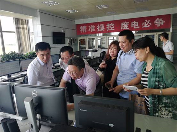 電氣工程系教師赴張北新能源企業學習考察