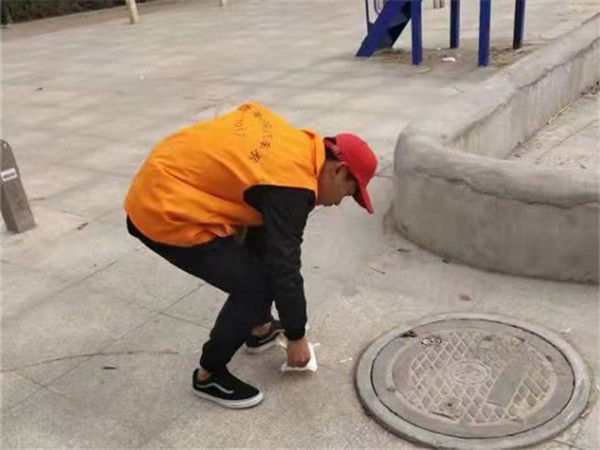 汽車系開展青年志愿者服務活動