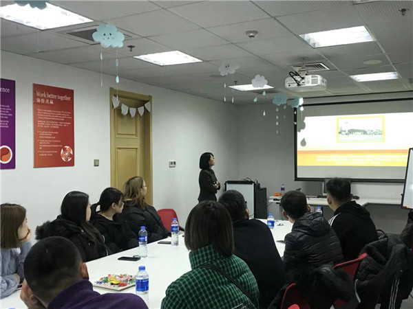 經(jīng)濟管理系學(xué)生赴容辰華邑酒店開展實訓(xùn)