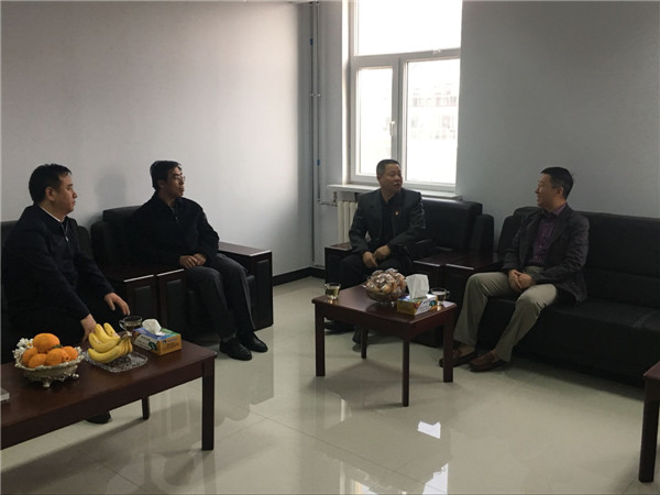 我院與河北農(nóng)創(chuàng)客電子商務(wù)有限公司舉行校企合作簽約授牌儀式