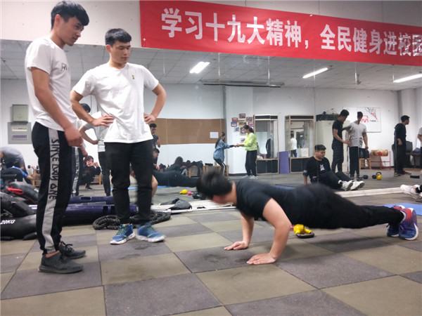 信息工程系開展“健康第一，快樂健身”活動