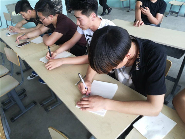 汽車工程系 “濃情五月，感恩母親”主題活動圓滿結束