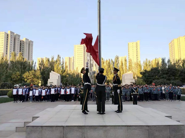 相關系部以系列活動推進專題教育和團學活動開展