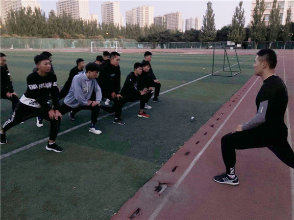 傳承民族文化 發揚傳統美德 打造多彩校園