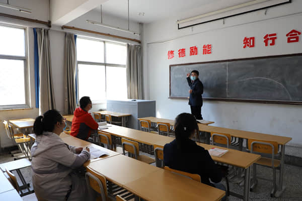 我院舉行新冠肺炎疫情應急處置模擬實戰演練