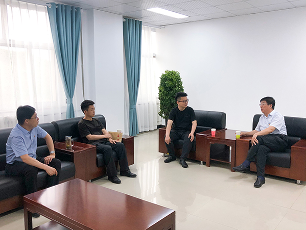 黨委書記馮印濤會見領克汽車等到訪企業負責人