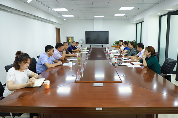 河北省工程機械產業技術研究院院長王文梅到訪我院