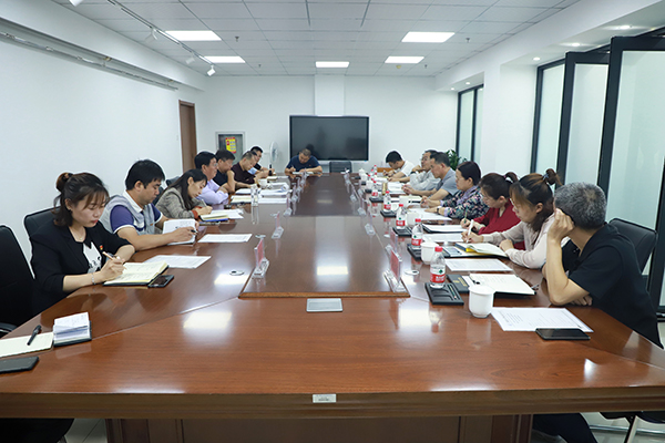 黨委書記馮印濤與宣化區政、研、企相關負責人座談