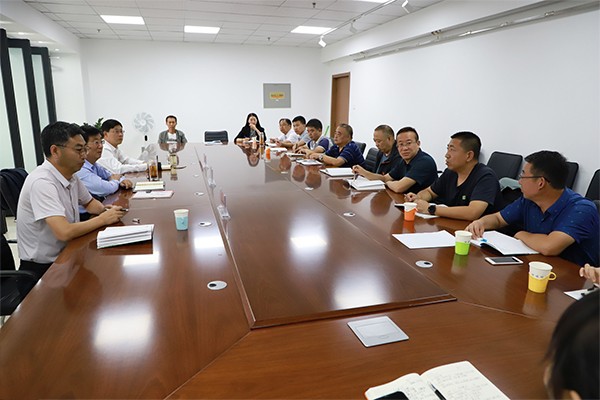 黨委書記馮印濤主持召開學生工作調度會