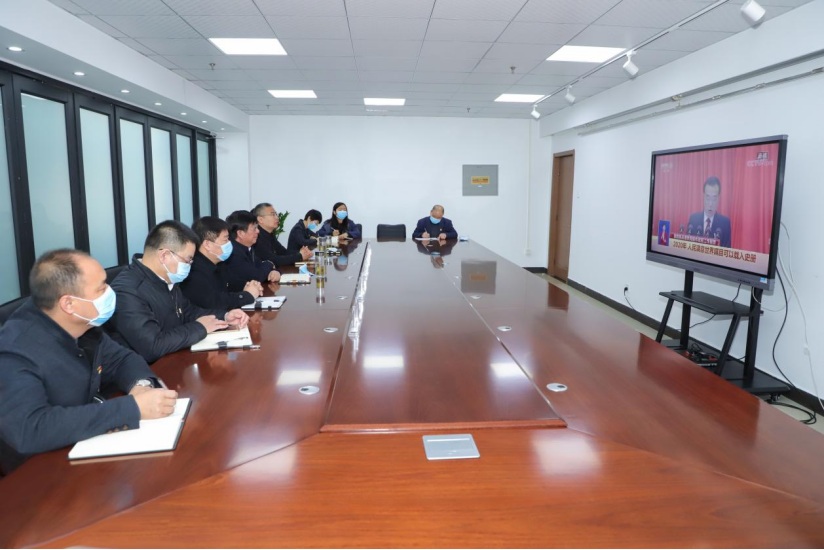 學院干部職工認真收看十三屆全國人大四次會議電視直播