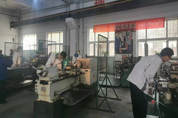 人人能動手 人人有一手 | 機械工程系舉辦首屆“威訊杯”機加工技能大賽