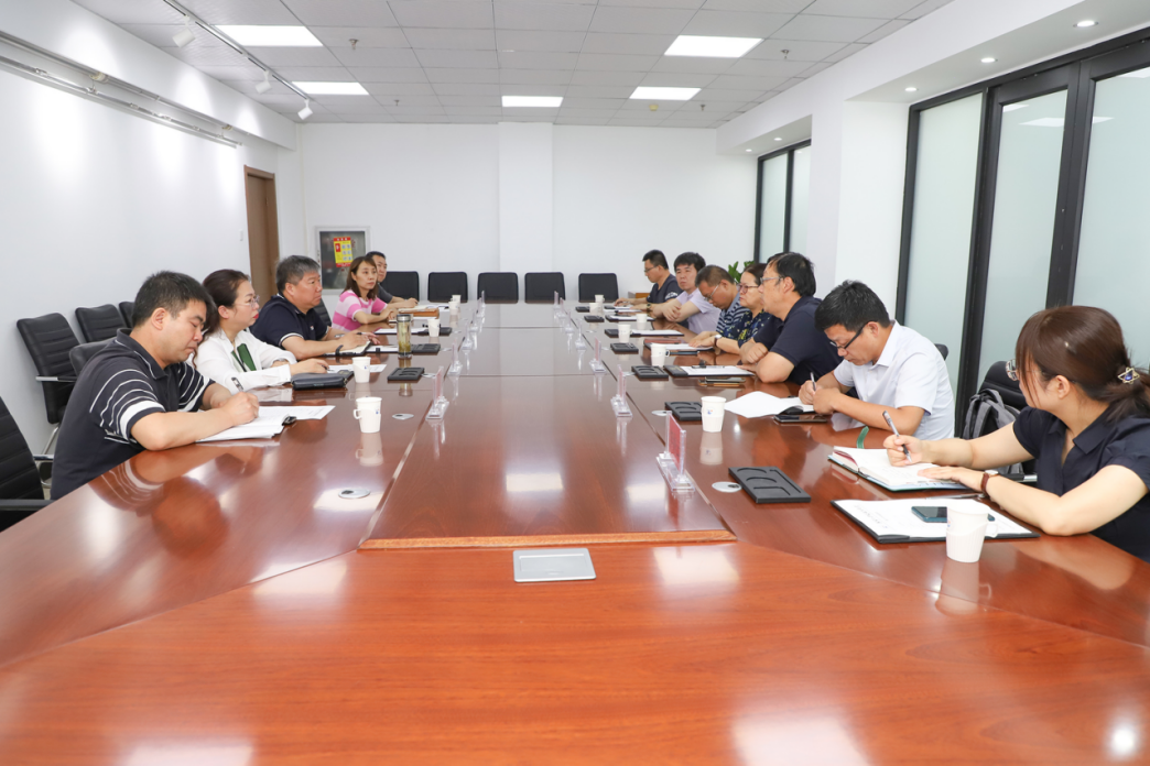 萬博精英（清華萬博）信息技術(shù)有限公司總經(jīng)理黃健一行到訪我院