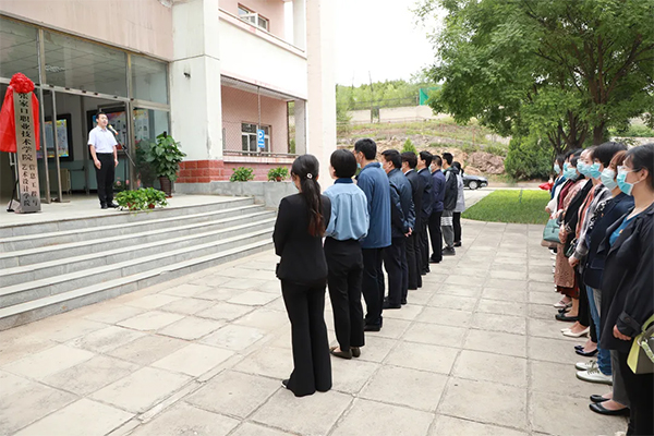 張家口職業(yè)技術(shù)學(xué)院信息工程與藝術(shù)設(shè)計(jì)學(xué)院正式揭牌