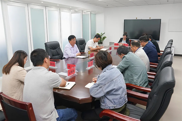 黨委書記馮印濤對校園重點建設項目推進及環境綜合整治工作進行部署