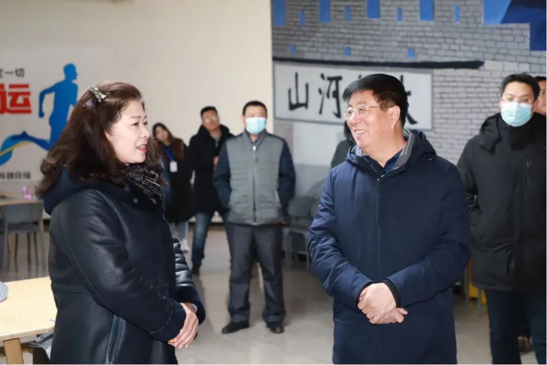 相約冬奧——扛紅旗、當先鋒 | 黨委書記馮印濤看望我院參與冬奧重點文化活動師生