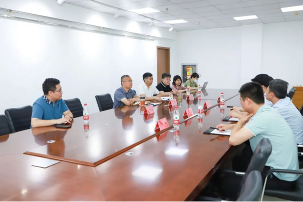 院長王立軍與廣聯達企業相關負責人座談