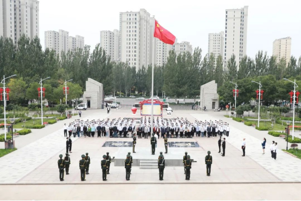 學院舉行“喜迎二十大 奮進新征程”開學第一課主題活動