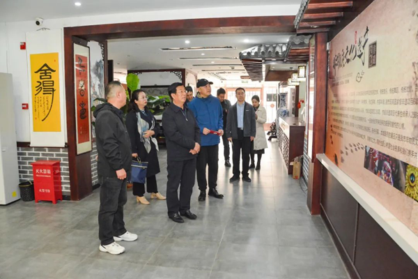 黨委書記馮印濤率隊赴我市非物質文化遺產體驗館考察調研