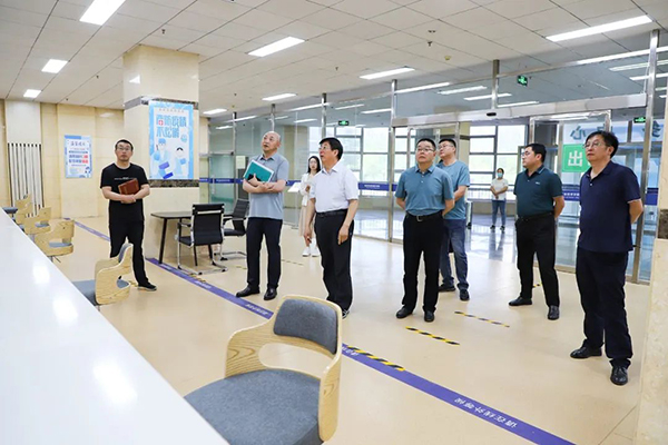 黨委書記馮印濤調研我院“一站式”學生社區建設